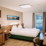 Otel Aichingerwirt